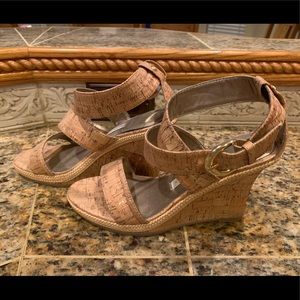 Dana Buchman wedges